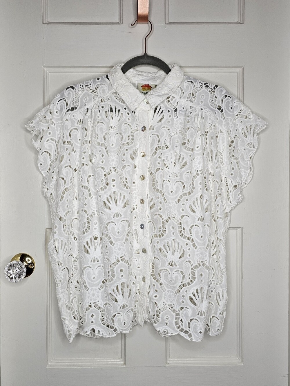 FARM Rio Seashell Embroidered Eyelet Cotton Button-Up Shirt - Picture 3 of 15